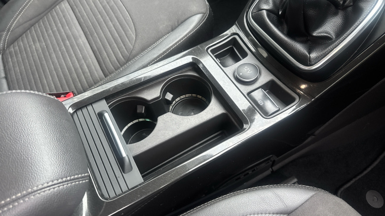 Ford Kuga 1.5 TDCi Titanium Edition 5dr 2WD Diesel Estate